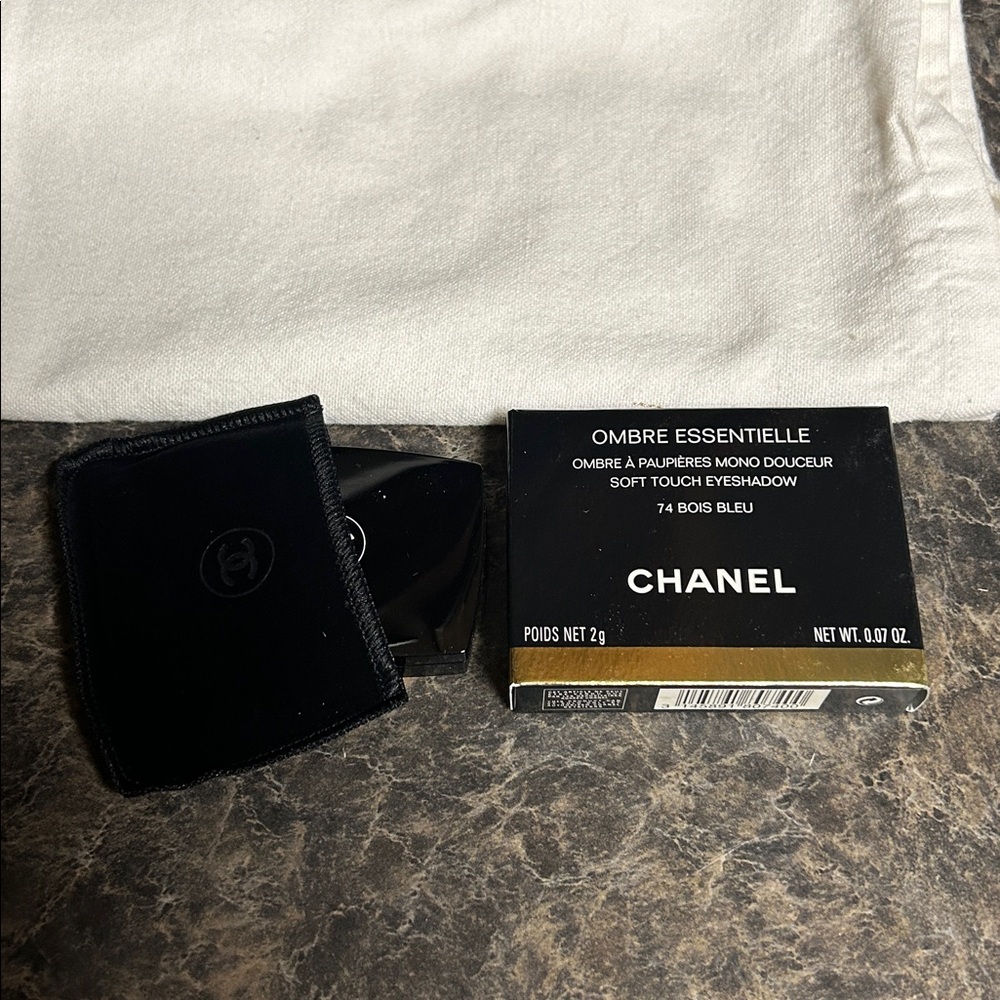 CHANEL - Ombré Essentielle Soft Touch Eyeshadow - Bois Bleu. NIB - Picture 3 of 5